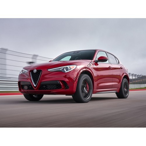 Alfa Romeo Stelvio 2018 - the pattern of the interior