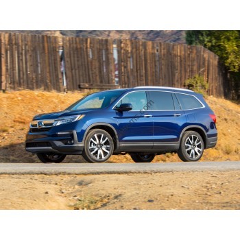 Honda Pilot (2018) - the pattern of the interior