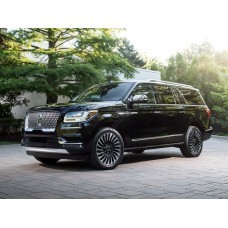 Lincoln Navigator Base L 2018 - the pattern of the interior