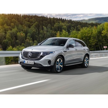 Mercedes-Benz EQC 2020 - the pattern of the interior