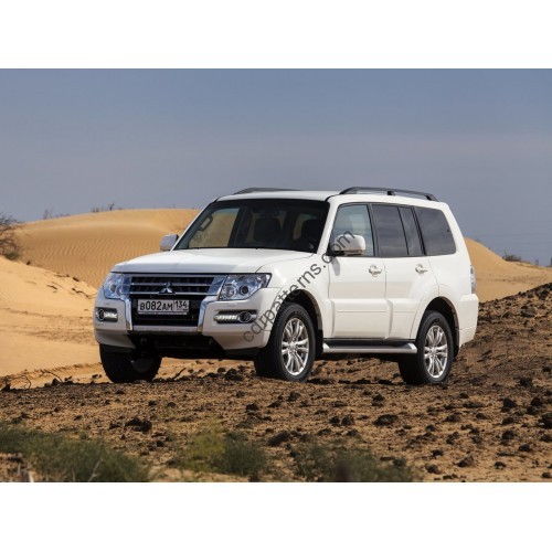 Mitsubishi Pajero 2018 - the pattern of the interior