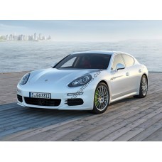 Porsche Panamera 2015 4S - the pattern of the interior Porsche Panamera 2015 4S - the pattern of the interior