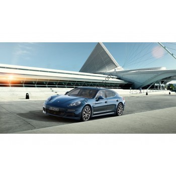 Porsche Panamera 2015 Executive - the pattern of the interior