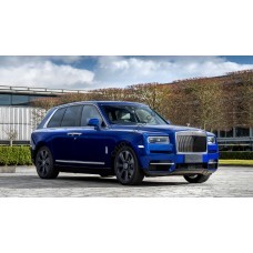 Rolls-Royce Cullinan 2019 - the pattern of the interior