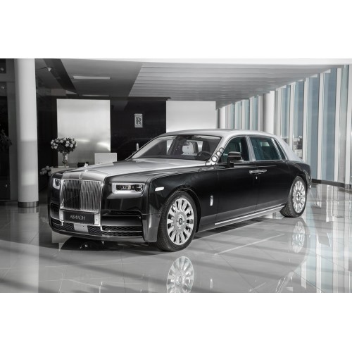 Rolls-Royce Phantom 2018 L - the pattern of the interior