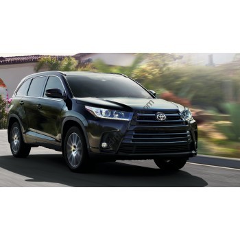 Toyota Highlander 2018 - the pattern of the interior