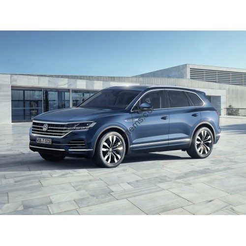 Volkswagen Touareg 2019 - the pattern of the interior