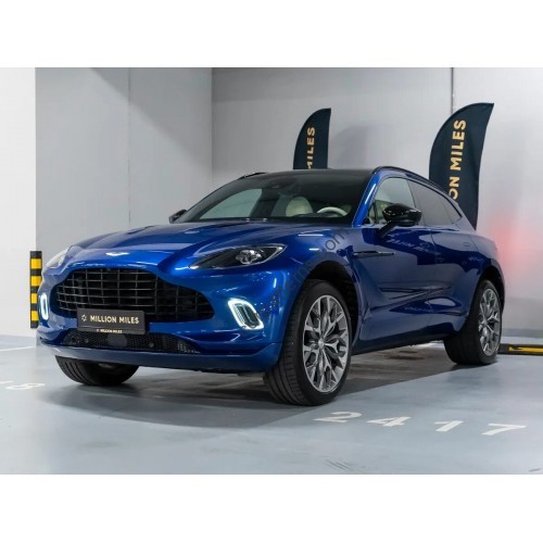 Aston Martin DBX 2021 - the pattern of the interior
