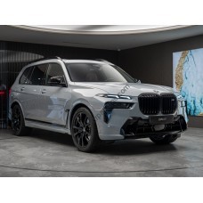 BMW X7 M-Sport 2023 - the pattern of the interior