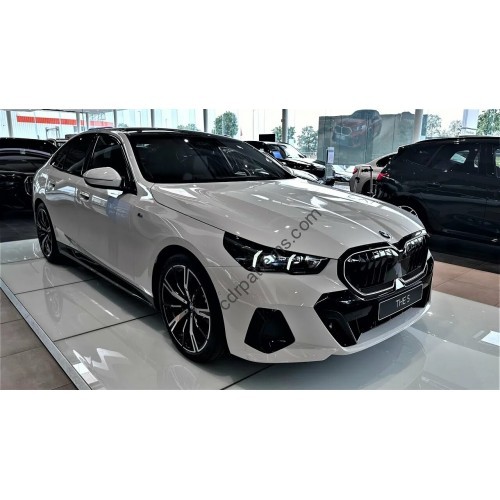 BMW 5L M Sport 2024 full body - pattern for the body