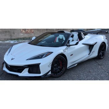 Chevrolet Corvette Convertible Z06 (2020 - 2024) (American) full body - pattern for the body