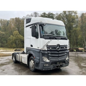 Mercedes-Benz Actros 1845 (2013) - the pattern on the truck cabin