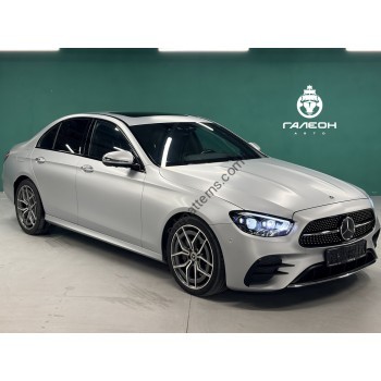 Mercedes-Benz E Class limousine 2022 - the pattern of the interior