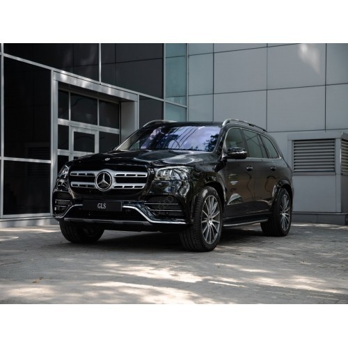 Mercedes-Benz GLS 2023 - the pattern of the interior