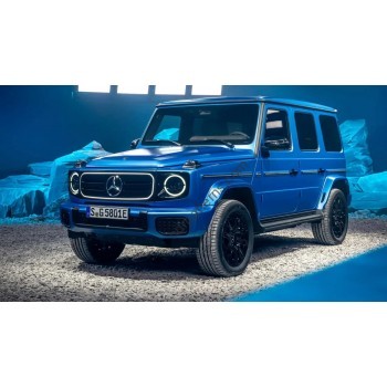 Mercedes-Benz G 580 w EQ Technology 2025 full body - pattern for the body