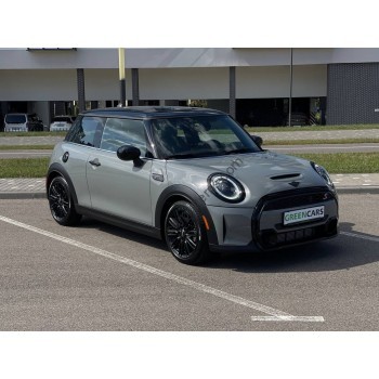 MINI Cooper S (2022) - the pattern of the interior