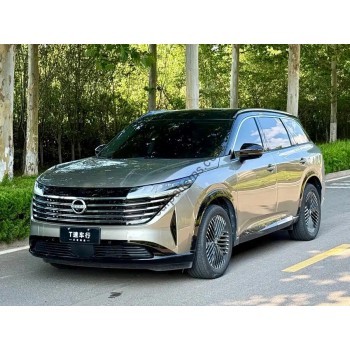 Nissan Pathfinder 2024 - the pattern of the interior