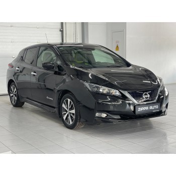 Nissan Leaf 2 generation, ZE1 (09.2017 - 2025) - pattern on the windshield