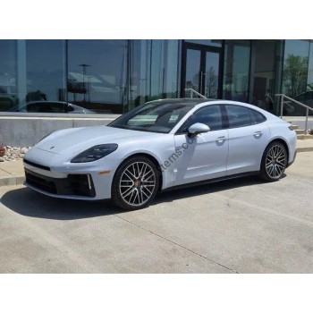 Porsche Panamera L 2024 - the pattern of the interior
