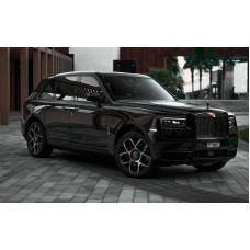 Rolls-Royce Cullinan 2024 - the pattern of the interior