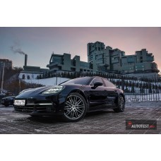 Porsche Panamera 2017 4S - the pattern of the interior