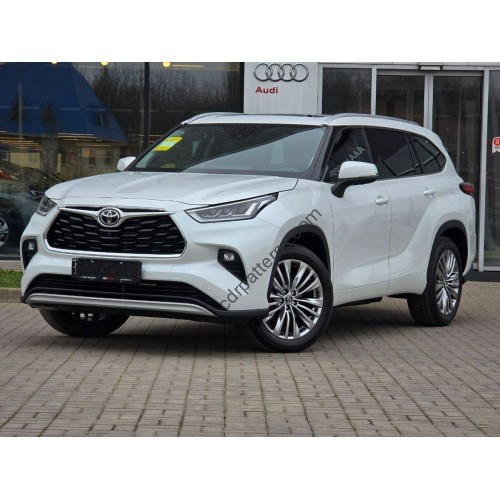 Toyota Highlander 2025 - the pattern of the interior
